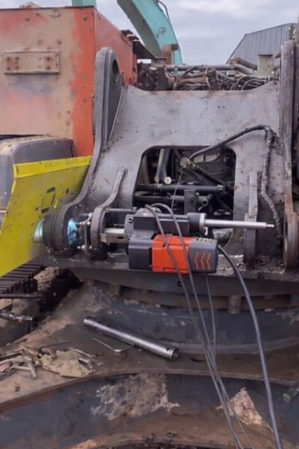 Máy doa lỗ PB30 tại công trường